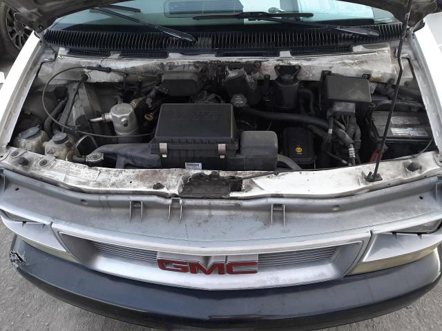 Photo 12 from auction – 2004 GMC SAFARI XT with VIN 1GTDM19X94B502852
