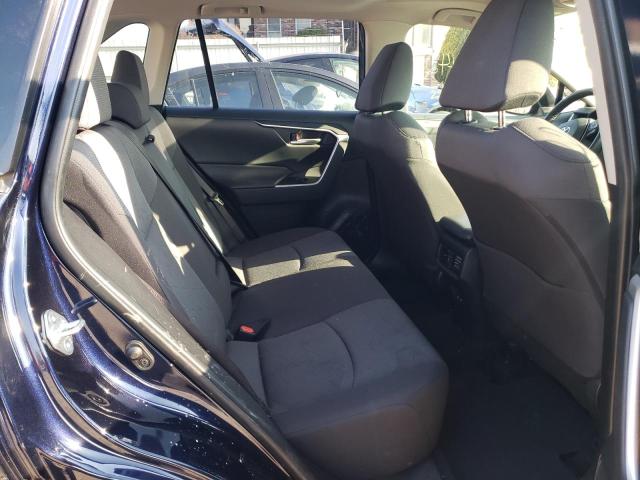Photo 11 from auction – 2019 TOYOTA RAV4 XLE with VIN JTMP1RFV0KD004399
