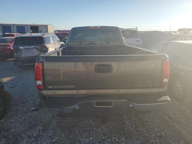 Photo 6 from auction – 2000 CHEVROLET SILVERADO with VIN 1GCGC24U4YZ296985