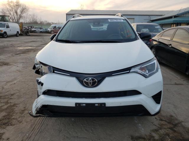 Photo 5 from auction – 2017 TOYOTA RAV4 with VIN JTMZFREV9HJ134851