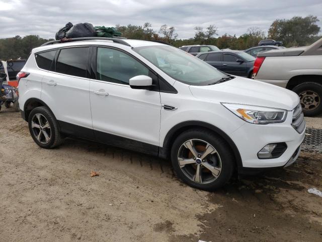 Photo 4 from auction – 2017 FORD ESCAPE SE with VIN 1FMCU0GD5HUD64036