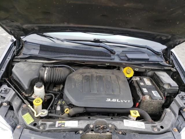 Photo 12 from auction – 2014 CHRYSLER TOWN & COU with VIN 2C4RC1CG9ER300193