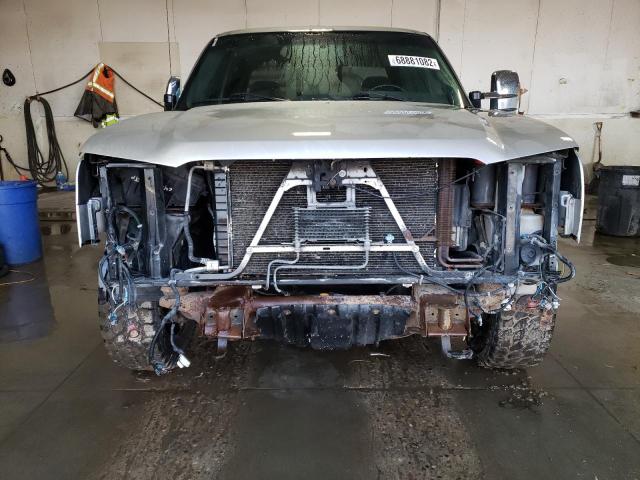 Photo 5 from auction – 2004 CHEVROLET SILVERADO with VIN 2GCEK13T641370584