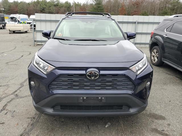 Photo 5 from auction – 2021 TOYOTA RAV4 XLE with VIN JTMP1RFV6MD071320