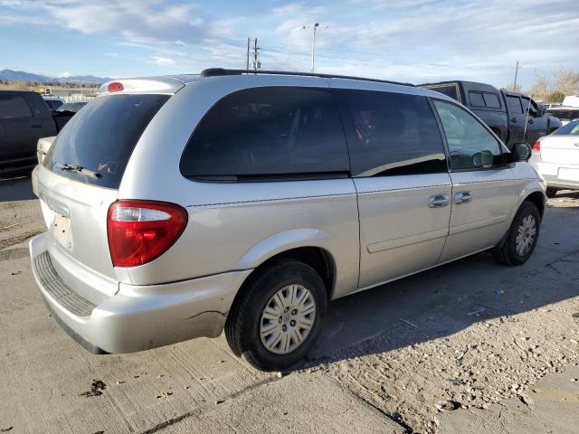 Photo 3 from auction – 2004 CHRYSLER TOWN AND C with VIN 2C4GP44R35R538201