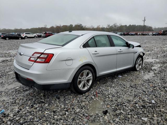 Photo 3 from auction – 2015 FORD TAURUS SE with VIN 1FAHP2D89FG132075