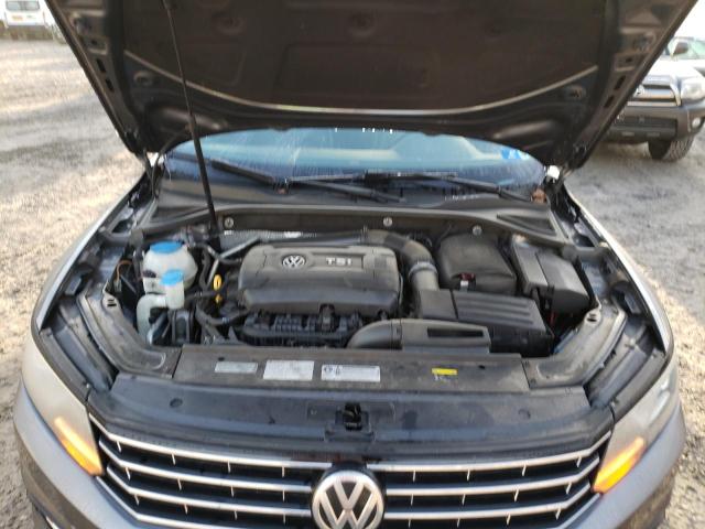 Photo 11 from auction – 2016 VOLKSWAGEN PASSAT SE with VIN 1VWBS7A30GC012076