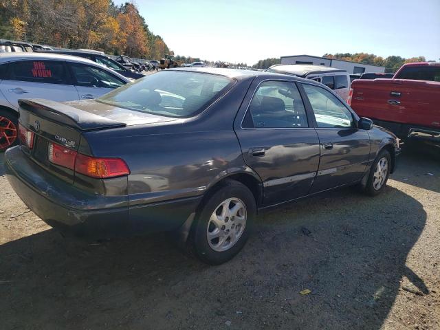 Photo 3 from auction – 2000 TOYOTA CAMRY CE with VIN JT2BG22K7Y0481514