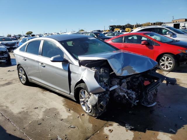 Photo 4 from auction – 2017 HYUNDAI SONATA SE with VIN 5NPE24AF4HH593385