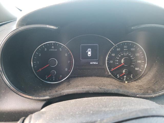 Photo 9 from auction – 2018 KIA FORTE LX with VIN 3KPFK4A72JE279547
