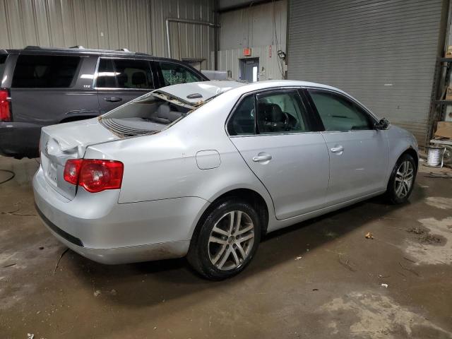 Photo 3 from auction – 2006 VOLKSWAGEN JETTA 2.5 with VIN 3VWDF81K76M650056