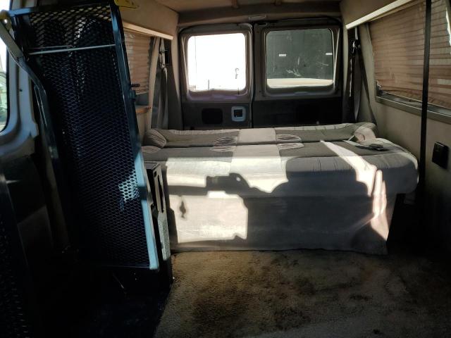 Photo 10 from auction – 2000 FORD ECONOLINE with VIN 1FDRE14W2YHB96609