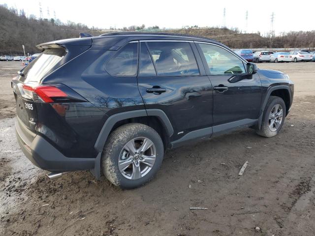 Photo 3 from auction – 2022 TOYOTA RAV4 LE with VIN JTMLWRFV3ND150204