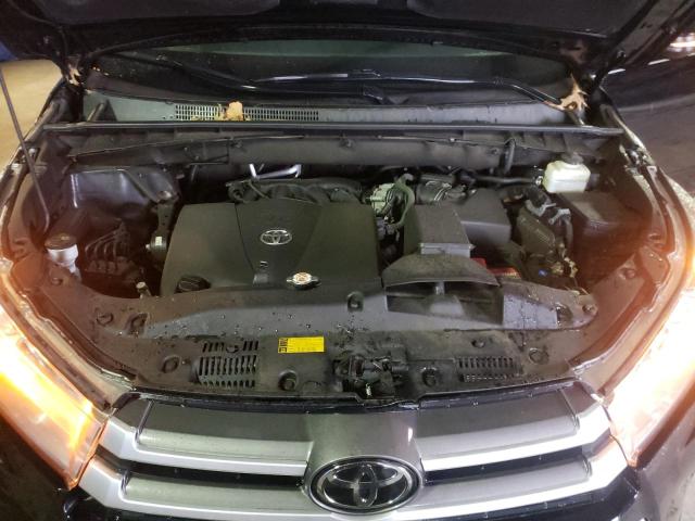 Photo 12 from auction – 2018 TOYOTA HIGHLANDER with VIN 5TDBZRFH0JS898680