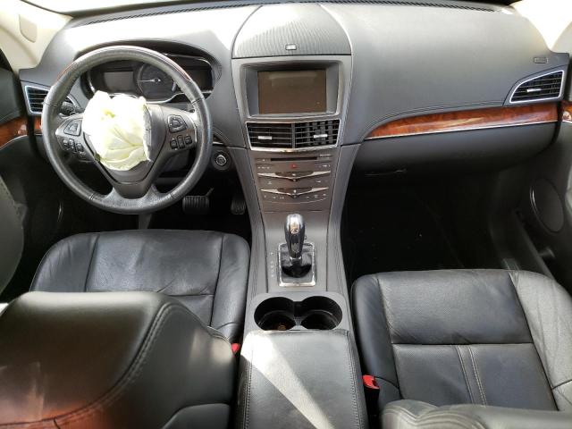 Photo 8 from auction – 2019 LINCOLN MKT with VIN 2LMHJ5ATXKBL01589