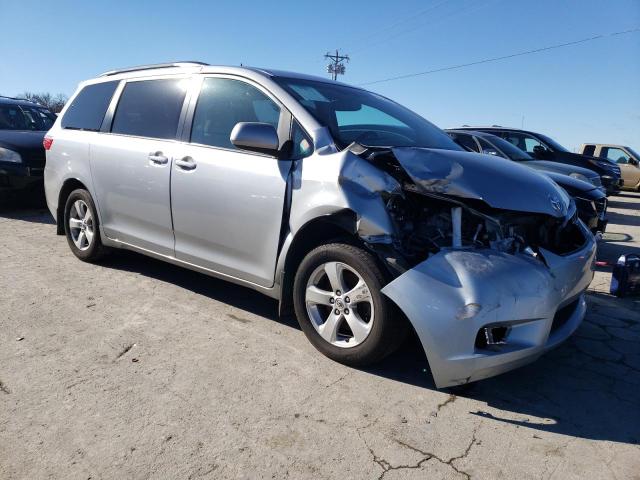 Photo 4 from auction – 2015 TOYOTA SIENNA LE with VIN 5TDKK3DC7FS600710