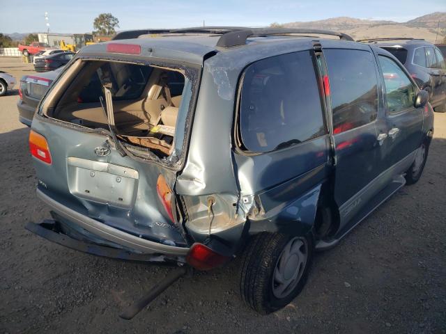 Photo 3 from auction – 2000 TOYOTA SIENNA LE with VIN 4T3ZF13C1YU172451