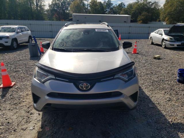 Photo 5 from auction – 2017 TOYOTA RAV4 LE with VIN 2T3BFREV5HW616977