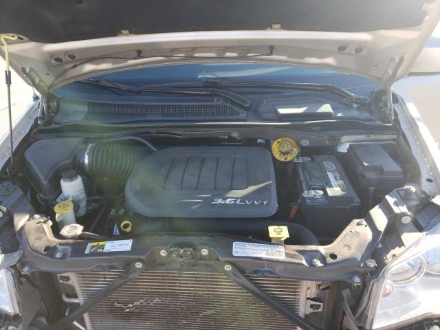 Photo 12 from auction – 2014 CHRYSLER TOWN & COU with VIN 2C4RC1BGXER131819
