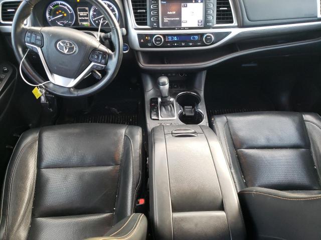Photo 8 from auction – 2017 TOYOTA HIGHLANDER with VIN 5TDDGRFH7HS030877