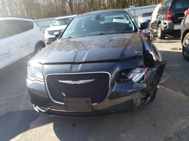 Photo 5 from auction – 2018 CHRYSLER 300 TOURIN with VIN 2C3CCARG4JH165755