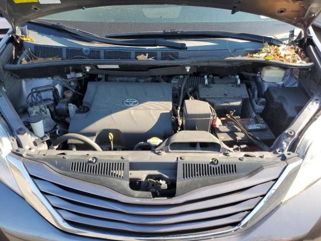 Photo 12 from auction – 2015 TOYOTA SIENNA LE with VIN 5TDJK3DC2FS112504