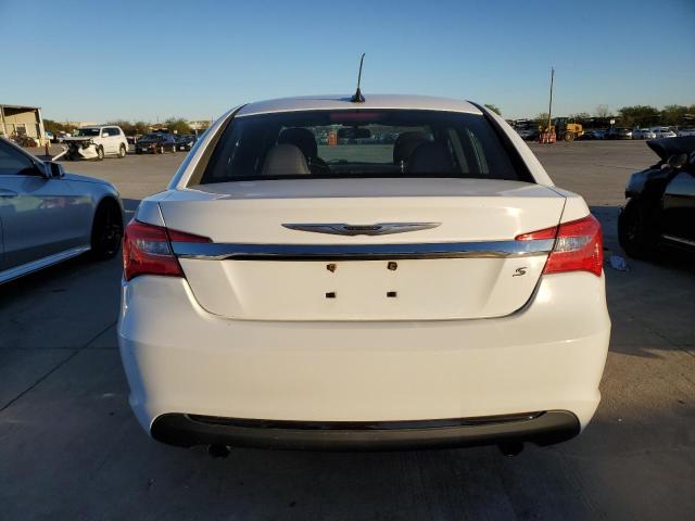 Photo 6 from auction – 2012 CHRYSLER 200 TOURIN with VIN 1C3CCBBG1CN250448