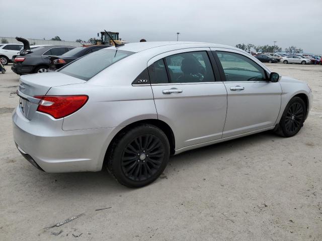 Photo 3 from auction – 2012 CHRYSLER 200 LIMITE with VIN 1C3CCBCBXCN263198