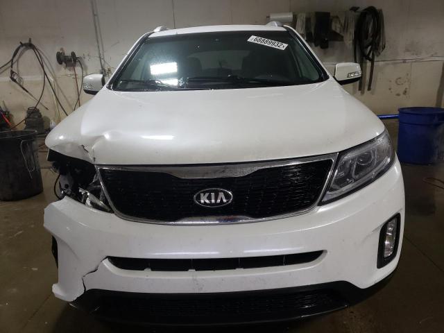 Photo 5 from auction – 2015 KIA SORENTO LX with VIN 5XYKTCA69FG645799