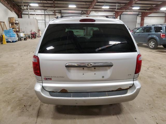 Photo 6 from auction – 2002 CHRYSLER TOWN & COU with VIN 2C4GP74L92R621897