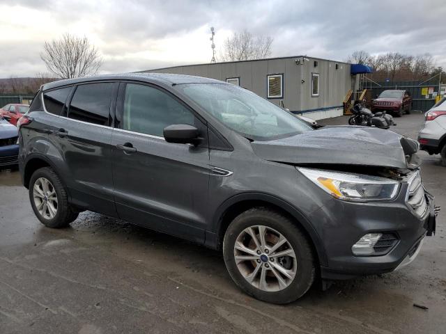 Photo 4 from auction – 2017 FORD ESCAPE SE with VIN 1FMCU9GD5HUC17302
