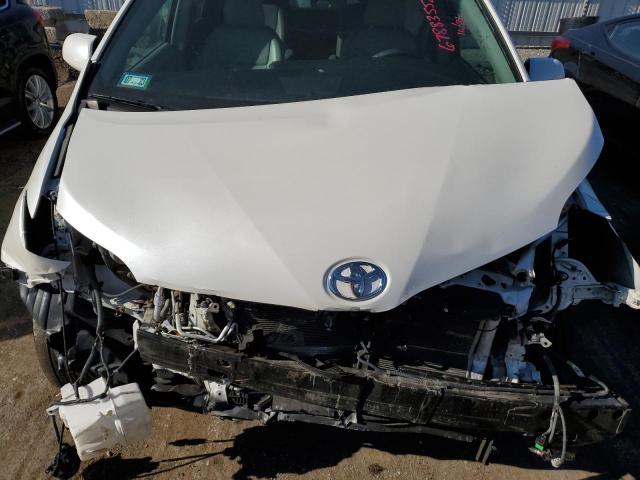 Photo 11 from auction – 2017 TOYOTA SIENNA XLE with VIN 5TDDZ3DC2HS163531