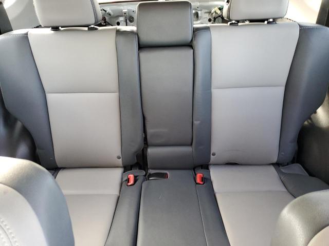 Photo 10 from auction – 2015 TOYOTA RAV4 LIMIT with VIN 2T3YFREV5FW192563