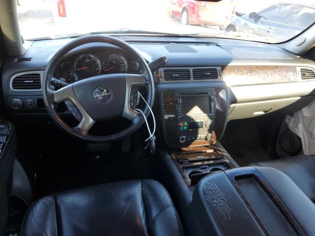 Photo 8 from auction – 2011 GMC YUKON DENA with VIN 1GKS1EEF7BR133597
