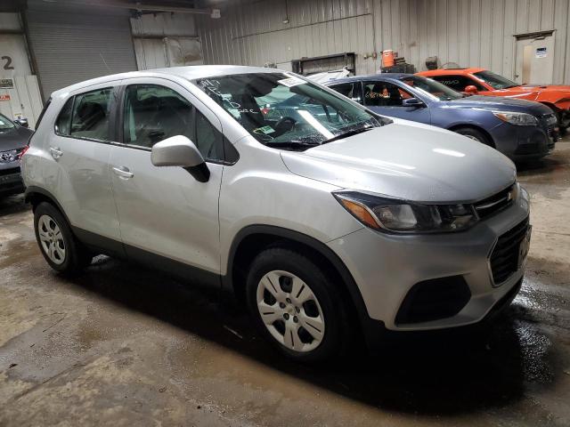 Photo 4 from auction – 2017 CHEVROLET TRAX LS with VIN KL7CJKSB3HB213462