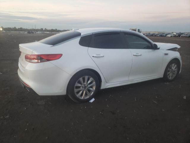 Photo 3 from auction – 2018 KIA OPTIMA LX with VIN 5XXGT4L30JG257985