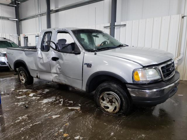 Photo 4 from auction – 2002 FORD F150 with VIN 2FTRX18W12CA64223
