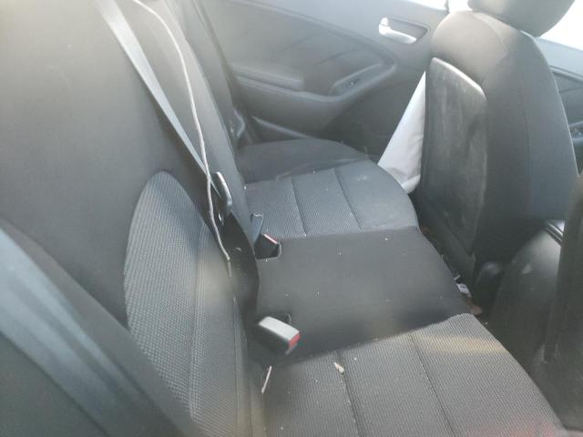 Photo 10 from auction – 2018 KIA FORTE LX with VIN 3KPFK4A72JE279547