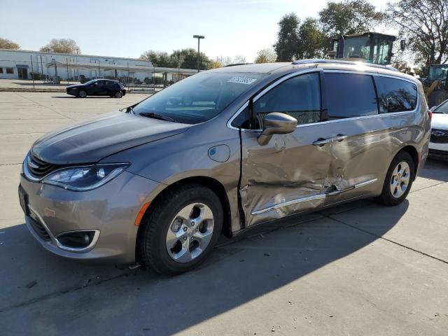 CHRYSLER PACIFICA H 2018 with VIN 2C4RC1L79JR169633 - Photo from auction