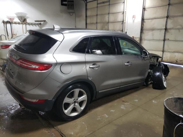 Photo 3 from auction – 2017 LINCOLN MKC PREMIE with VIN 5LMCJ1D98HUL56511