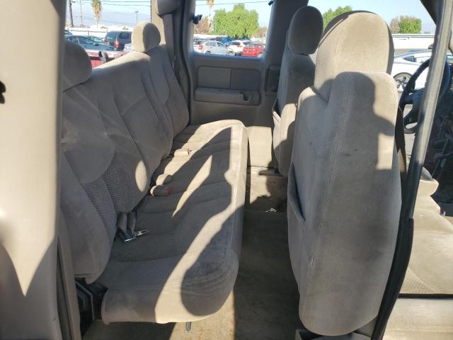 Photo 10 from auction – 2004 CHEVROLET SILVERADO with VIN 2GCEC19V541242908