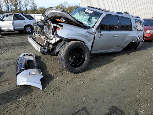 TOYOTA 4RUNNER SR 2018 with VIN JTEBU5JR2J5524242 - Photo from auction