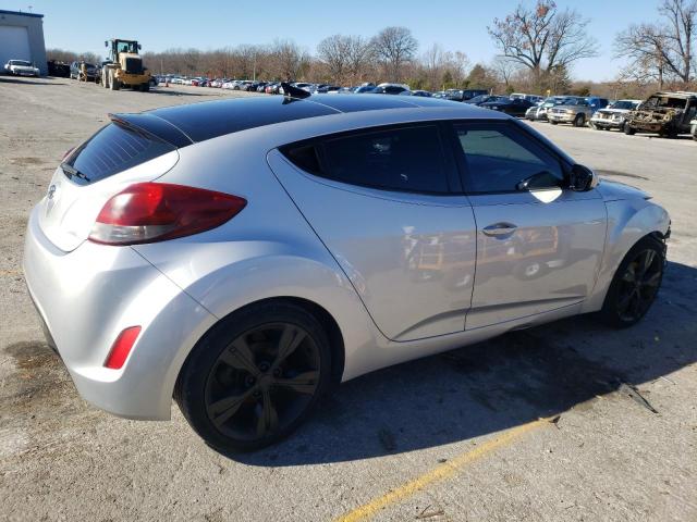 Photo 3 from auction – 2016 HYUNDAI VELOSTER with VIN KMHTC6AD4GU270467