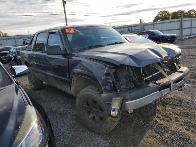 Photo 4 from auction – 2004 CHEVROLET AVALANCHE with VIN 3GNEC12T44G300904