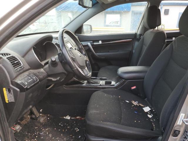 Photo 7 from auction – 2015 KIA SORENTO LX with VIN 5XYKTCA64FG571482