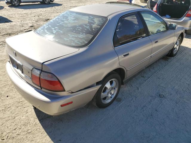Photo 3 from auction – 1997 HONDA ACCORD SE with VIN 1HGCD5600VA097936