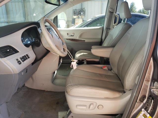 Photo 7 from auction – 2014 TOYOTA SIENNA XLE with VIN 5TDYK3DC3ES461426