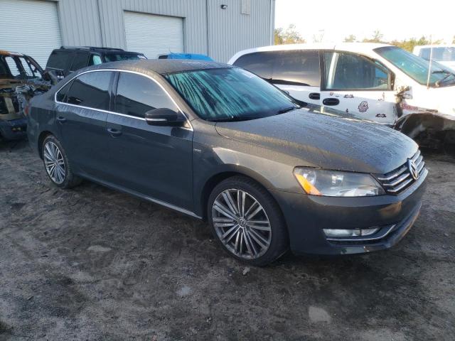 Photo 4 from auction – 2015 VOLKSWAGEN PASSAT SE with VIN 1VWBT7A36FC094228