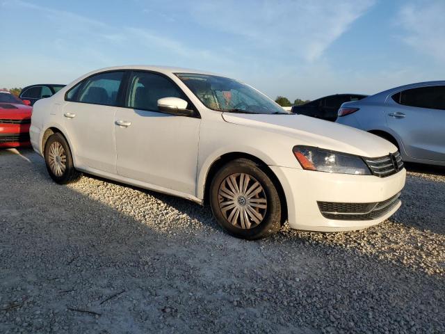 Photo 4 from auction – 2014 VOLKSWAGEN PASSAT S with VIN 1VWAP7A39EC004150