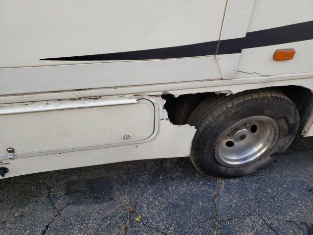 Photo 9 from auction – 2017 FORD ECONOLINE with VIN 1FDXE4FS9GDC44888